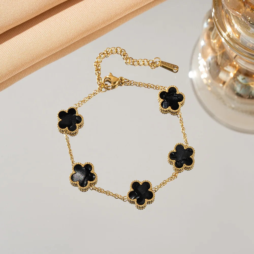Lucky Five-Leaf Flower